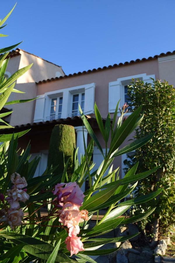 Villa Le Hameau - Cap Esterel Saint-Raphaël Exterior foto